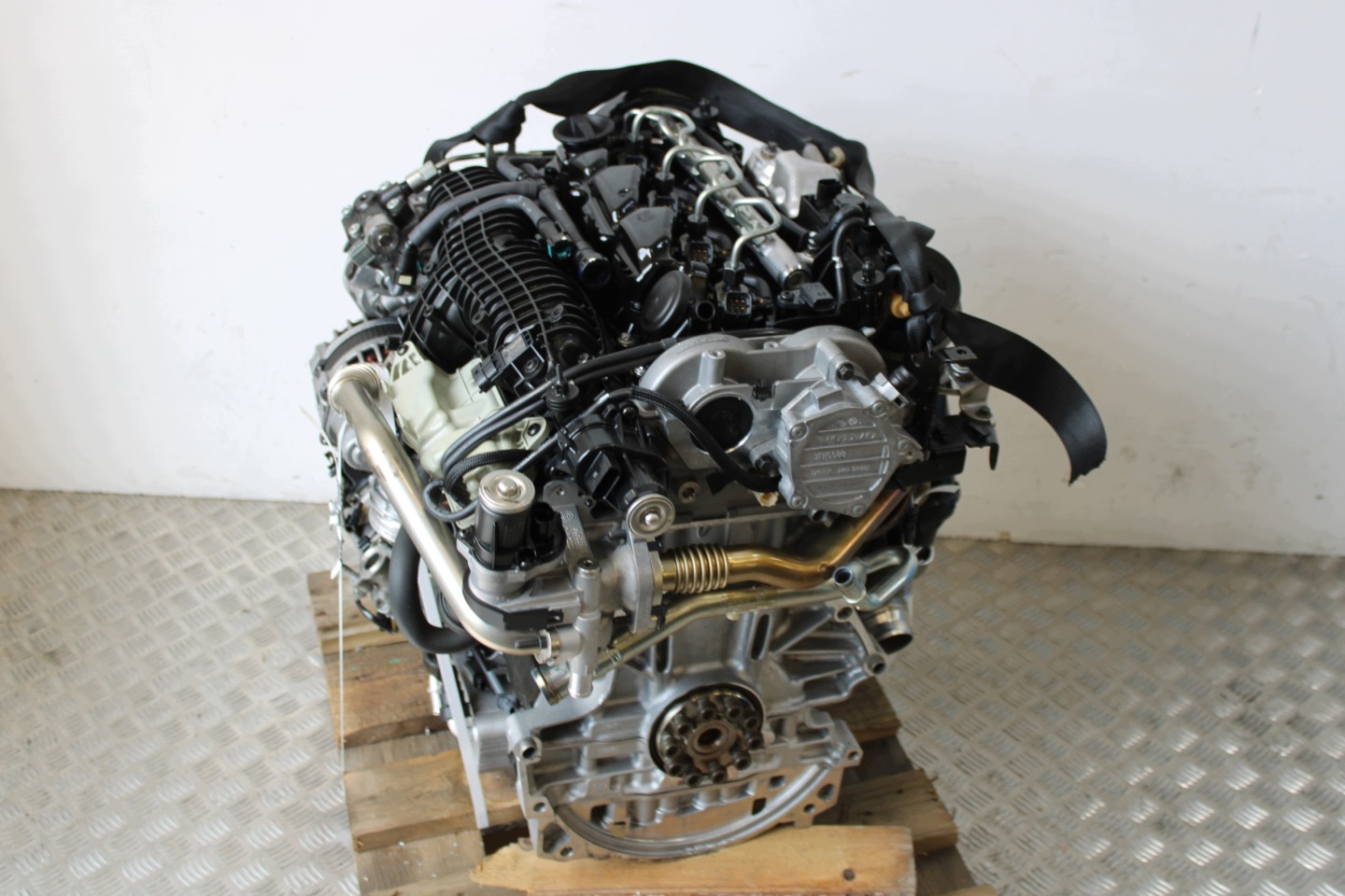 engine MOTOR complete D4204T14 VOLVO S60 V60 III 3 KOMBI 2.0D
