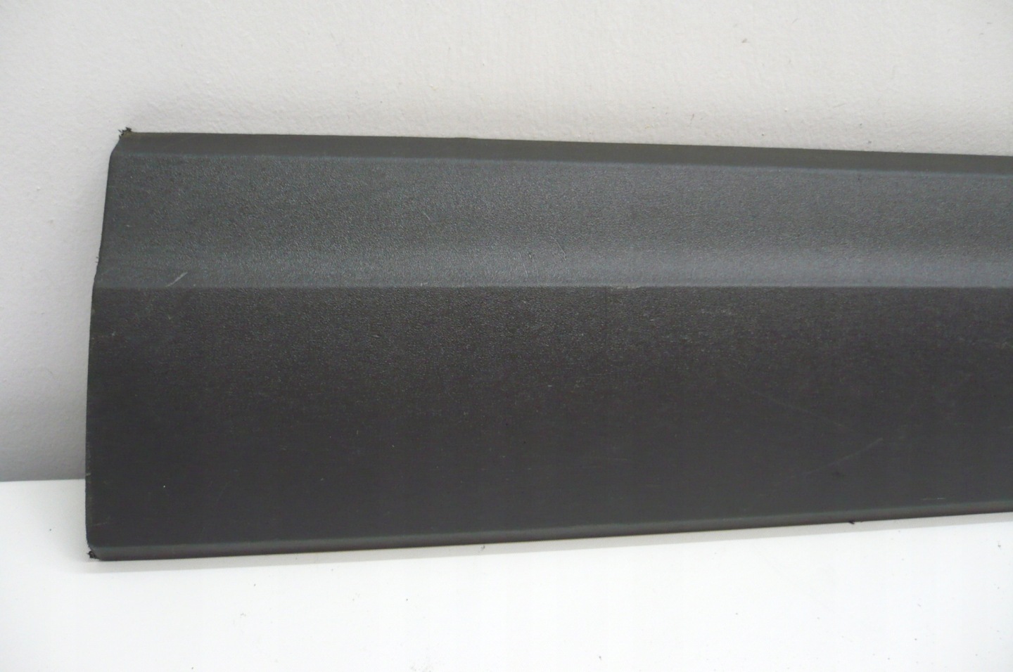 AUDI Q5 and 08- moulding door right front