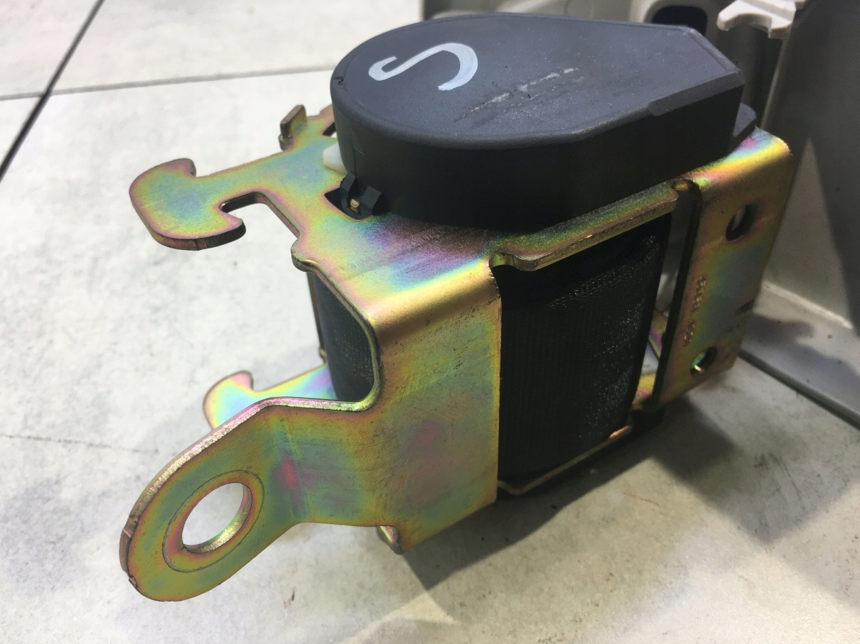 Gurten Sicherheits mitte PEUGEOT 307 9641244977