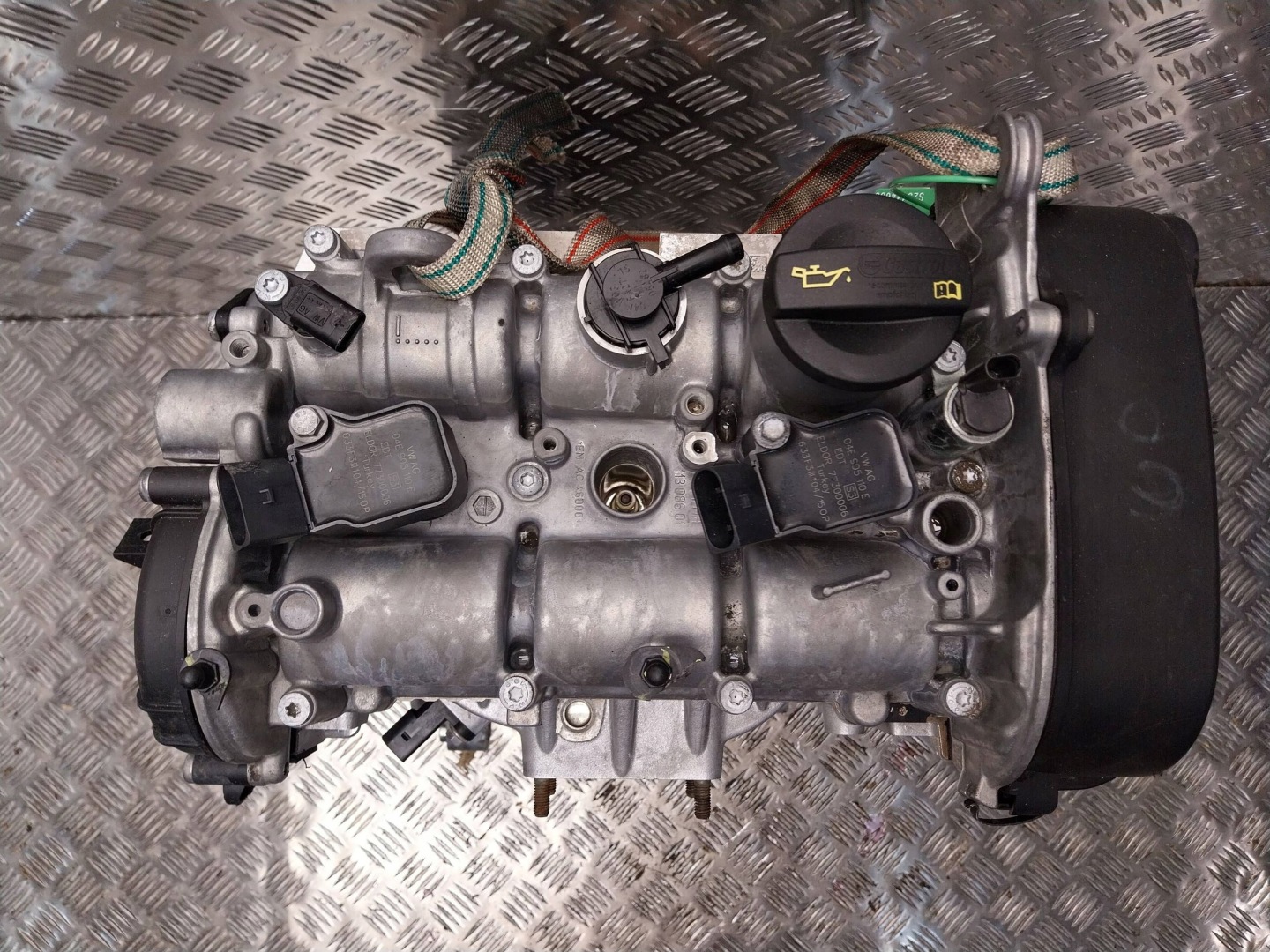 engine CPG SKODA FABIA III VW UP MII CITIGO 1.0 MPI unprotected pillar