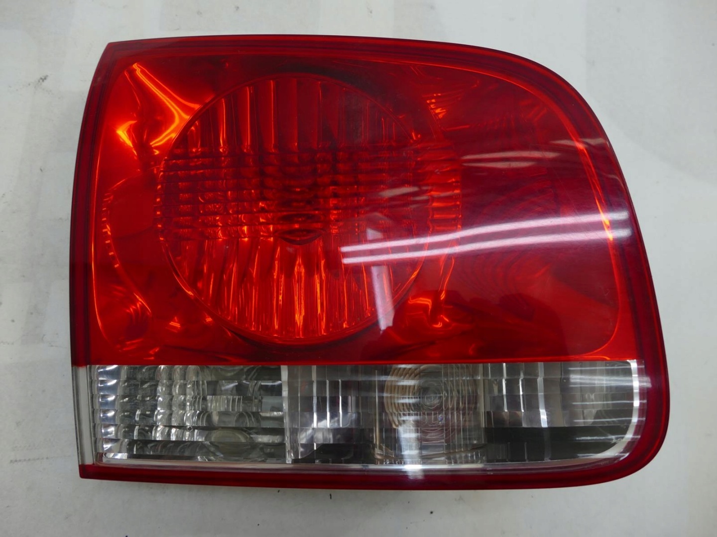 VW TOUAREG light to the bonnet left rear part left rear 07r.