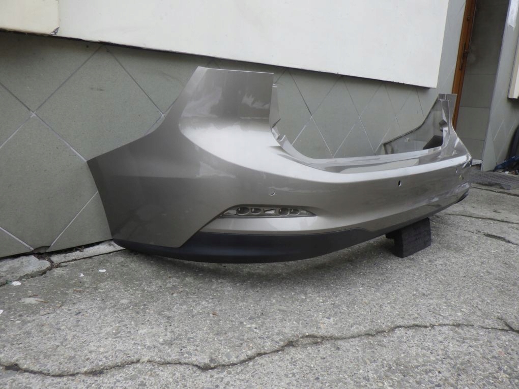FORD FOCUS MK4 IV KOMBI 18- Stoßstange hinten