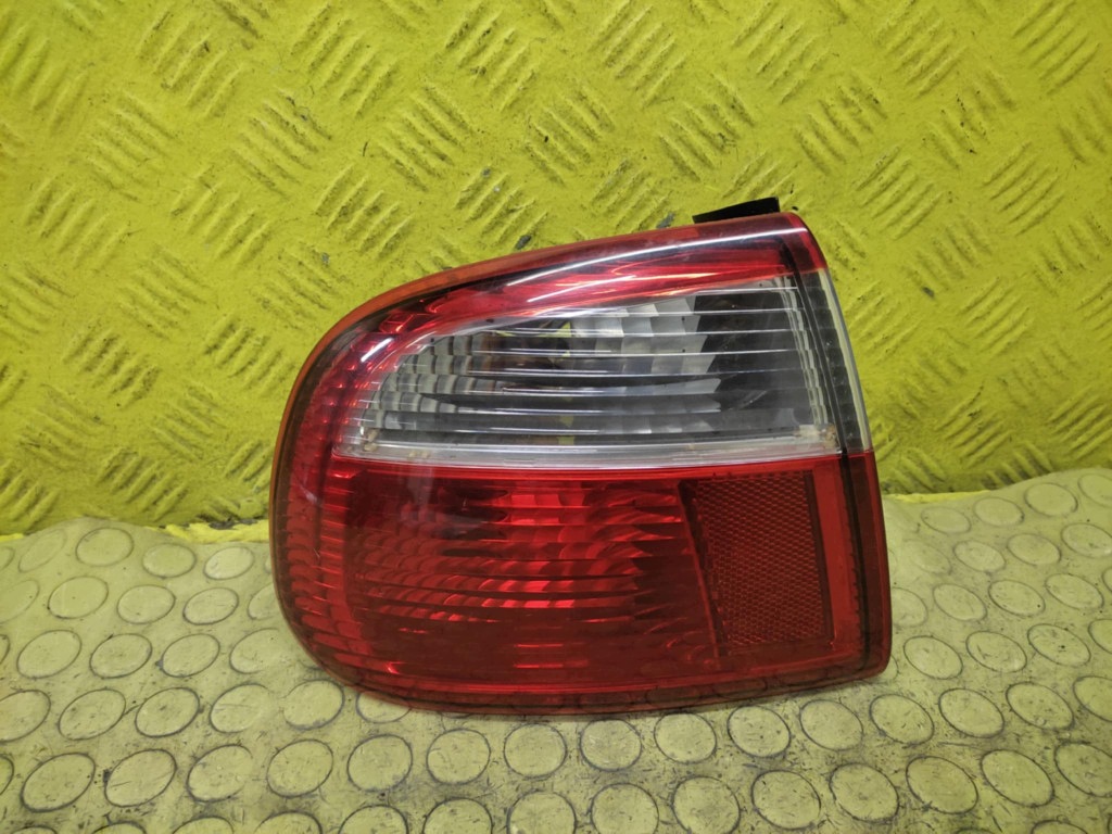 SEAT TOLEDO II light left rear part 1M5945095B