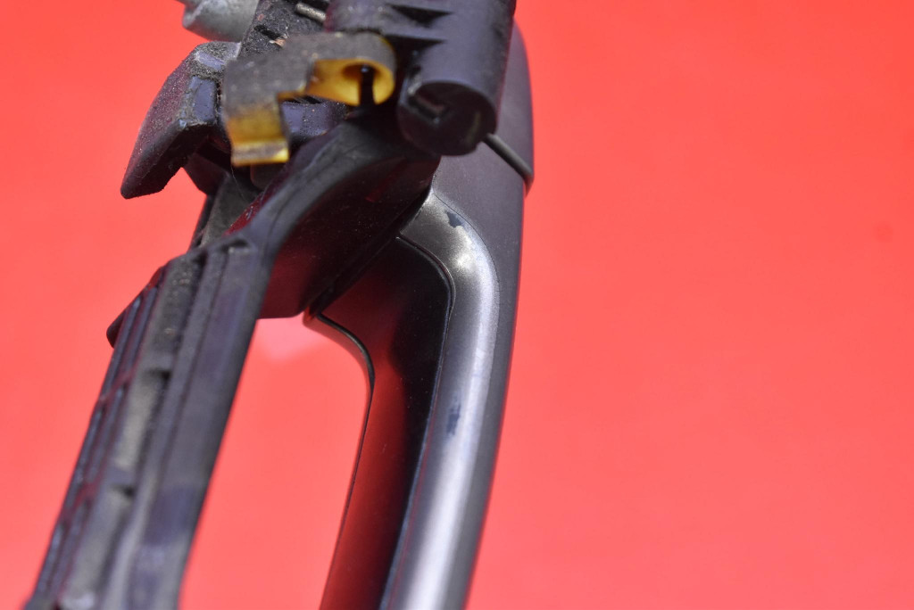 handle left front front PIASKOWA FIAT SEDICI 1 and 05-09