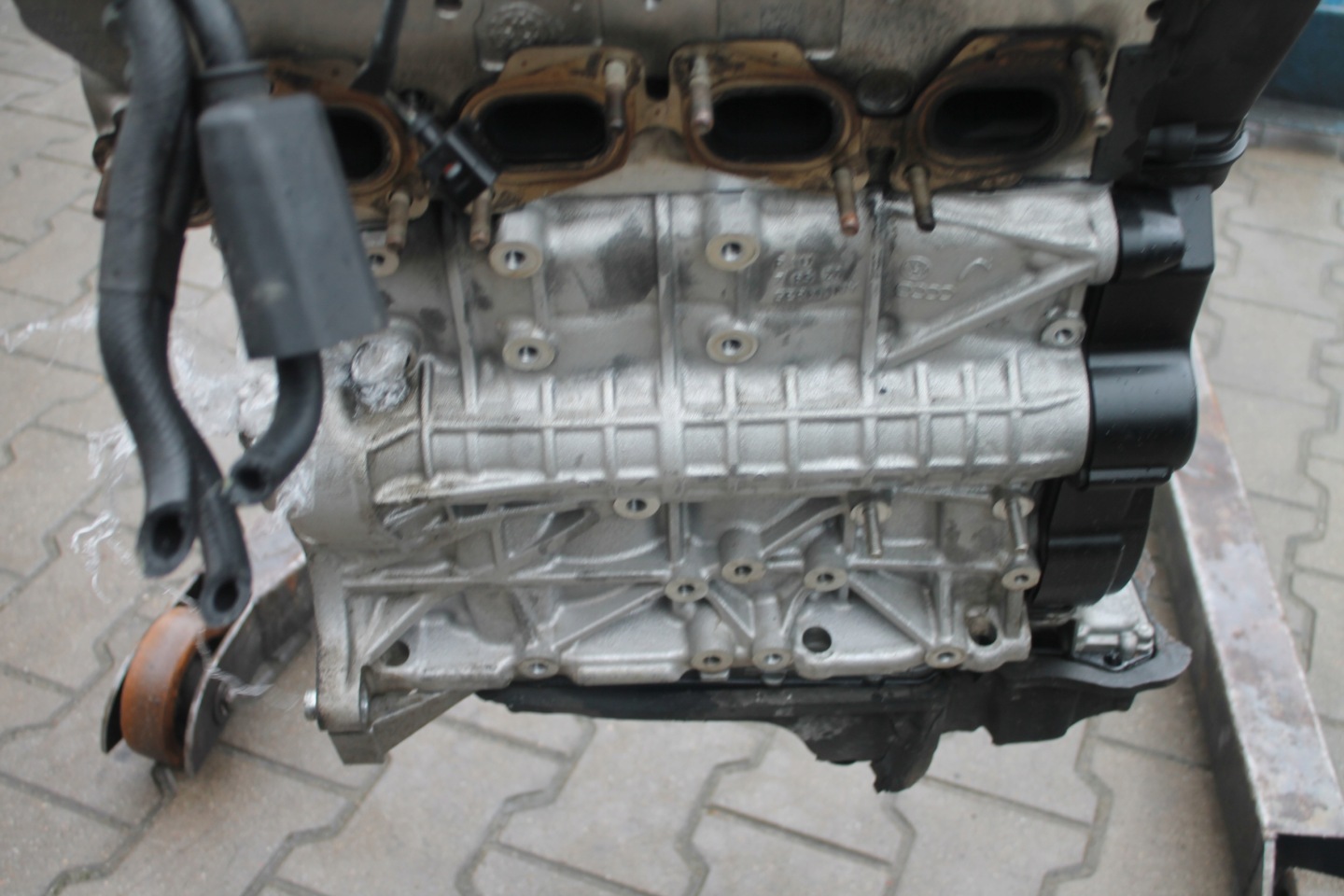 engine complete AUDI 2.0 TDI DEZ 30TYS KM without TURBO