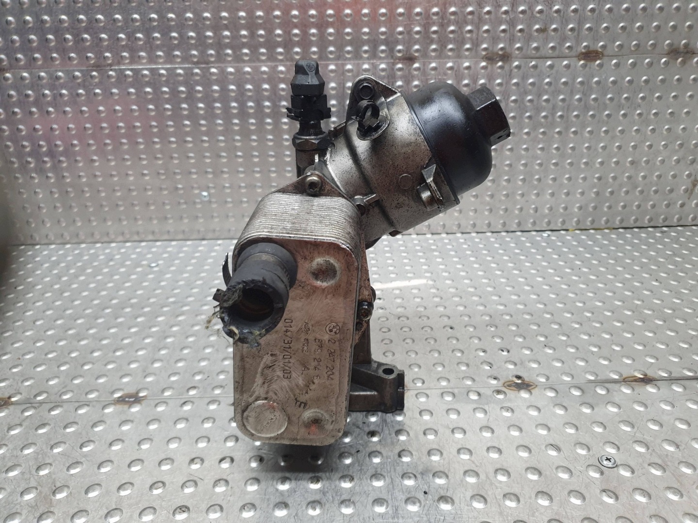 oil filter holder radiator 2247204 BMW E39 E46 E53 3,0D