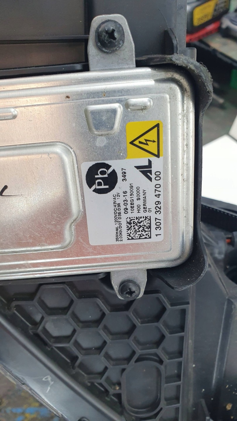 KIA Sportage 4 IV 16- Xenon Led left light front front reflektor €