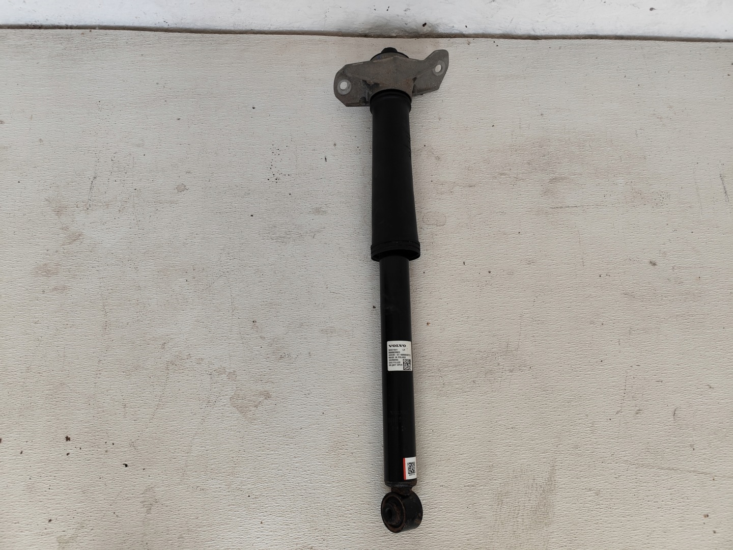 VOLVO XC40 2018 shock absorber rear left 32221541