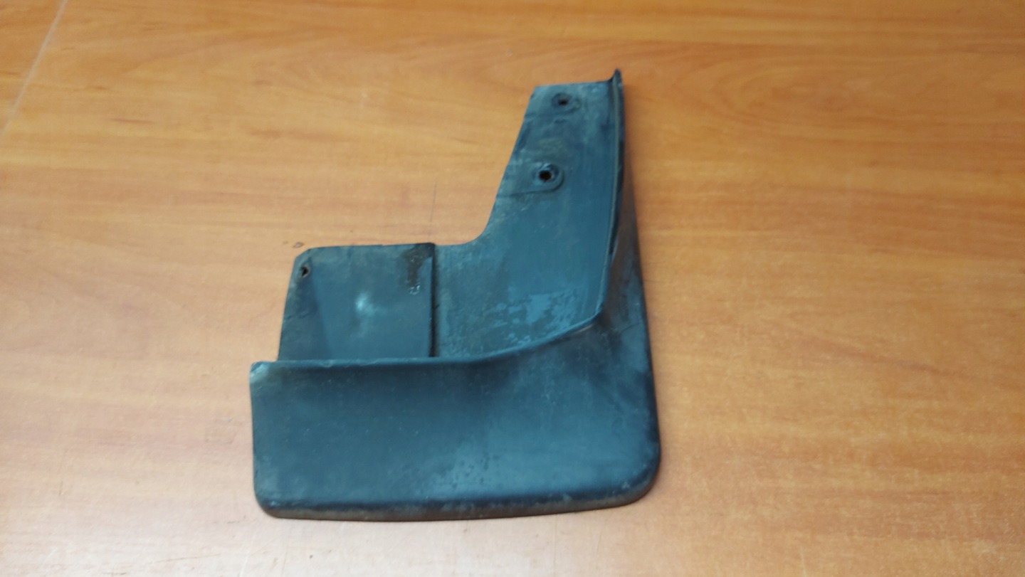 mudguard flap right front front MITSUBISHI OUTLANDER and 01- 2.0 136 4x4