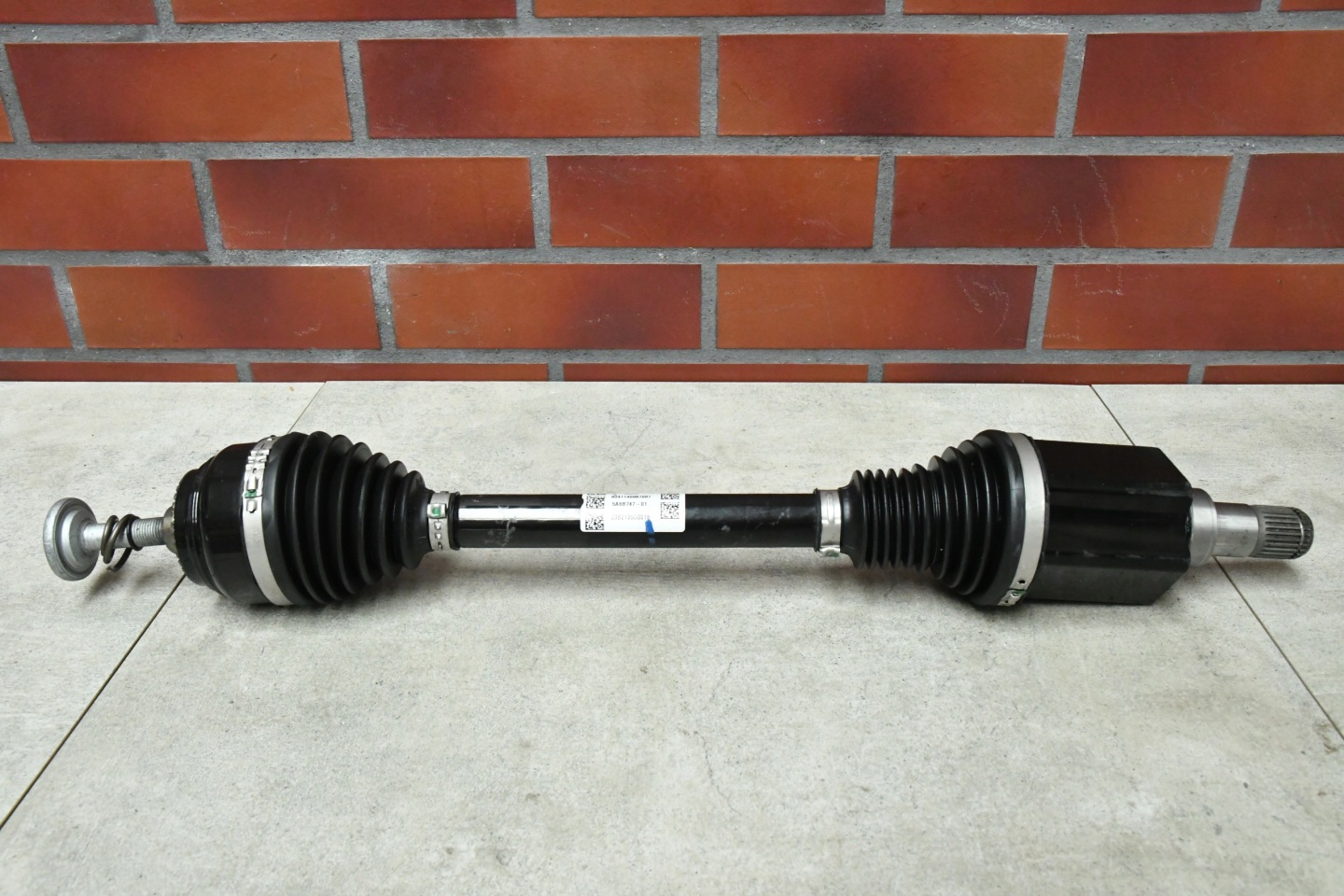 swing left front front semi-axis left shock absorber BMW 5 G60 G61 7596km