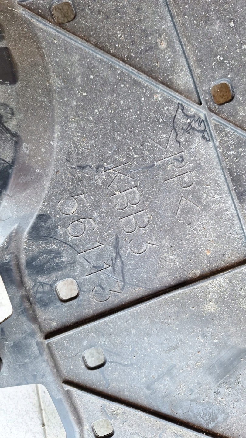 cover below engine Mazda CX-60 KBB356113