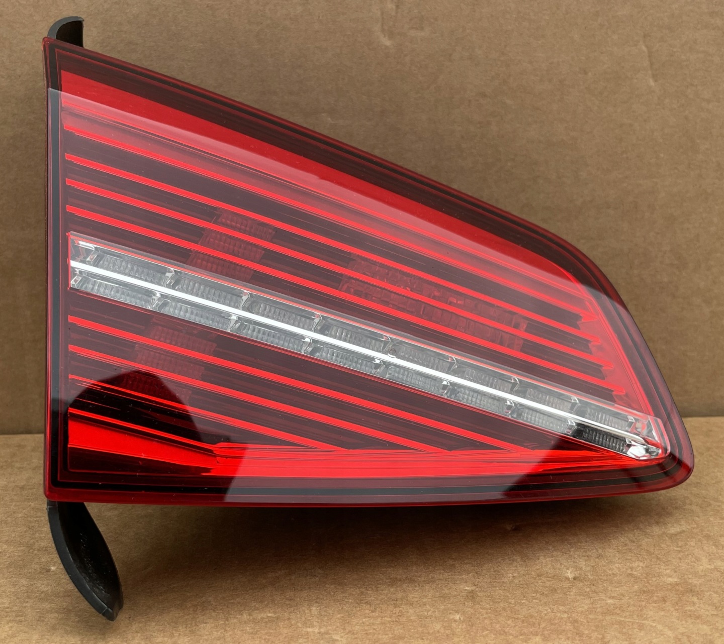 light PASSAT B8 sedan 3G5945307 LED as new KPL