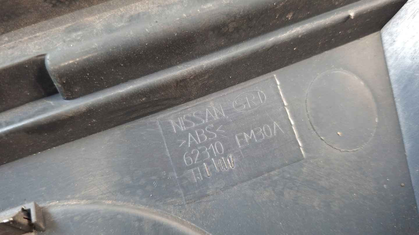 Grill Grill NISSAN TIIDA
