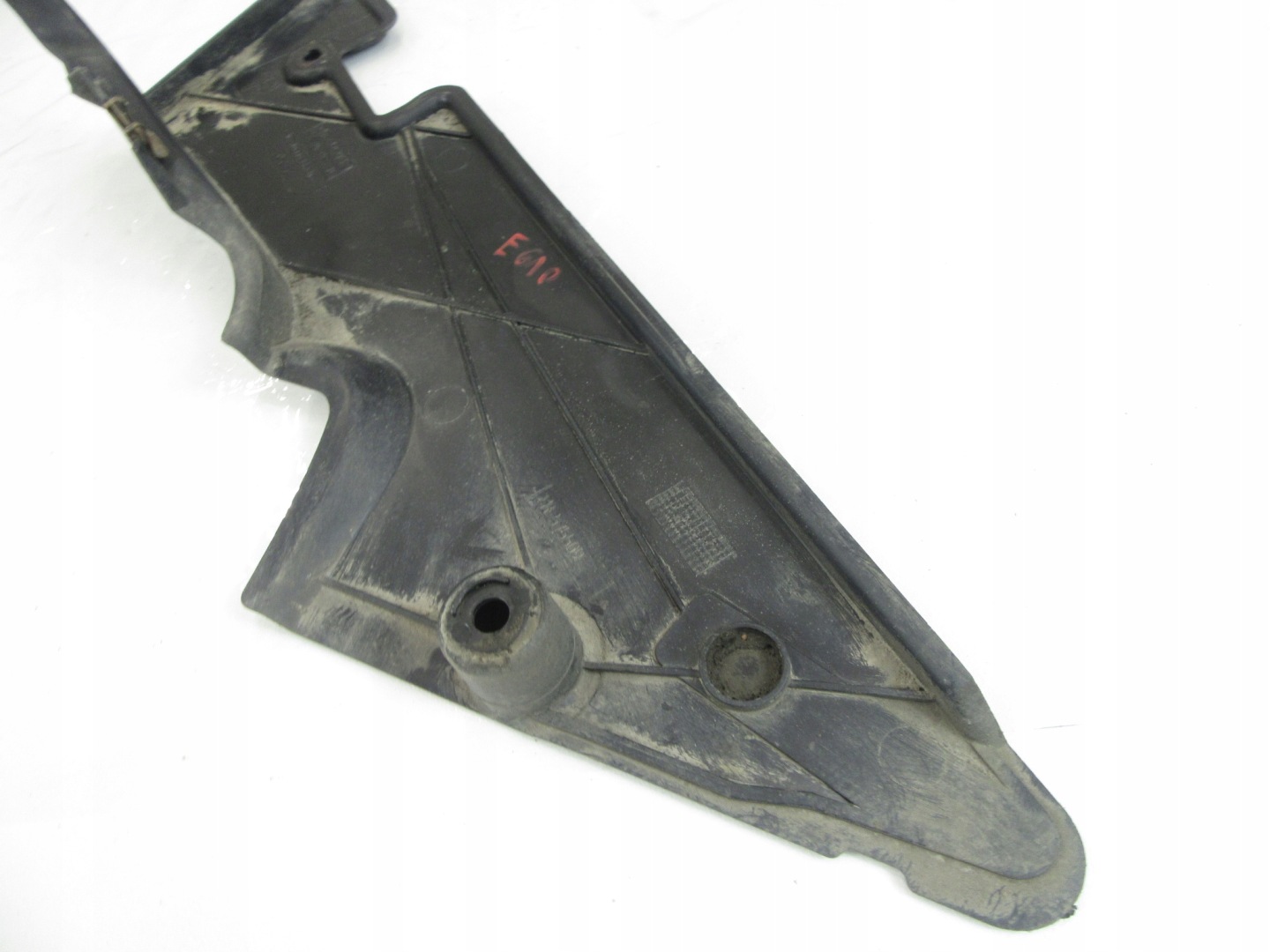 cover tanks chassis right BMW e60 e61