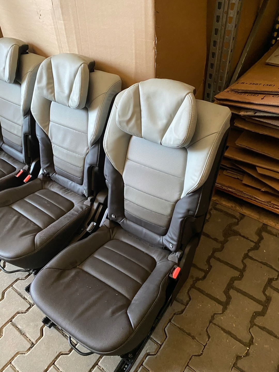 RENAULT ESPACE V INITIALE PARIS Sitze SKORZANE Sitz Sitz DVD EKRAN