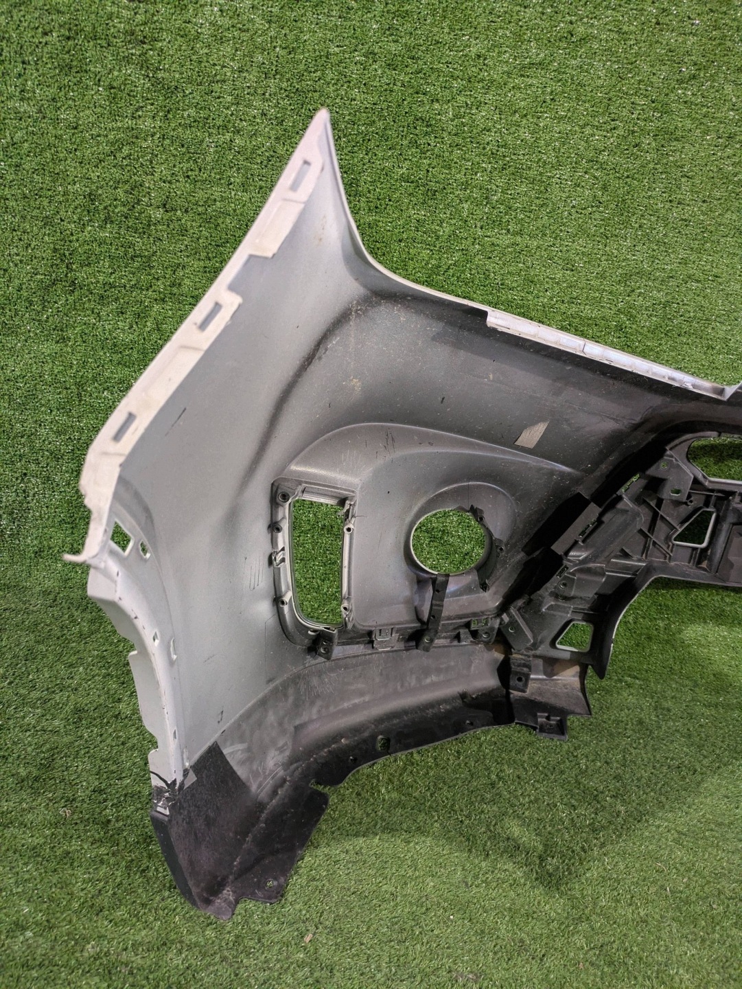 front bumper front SUZUKI VITARA III LIFT 18- NR.Z9453