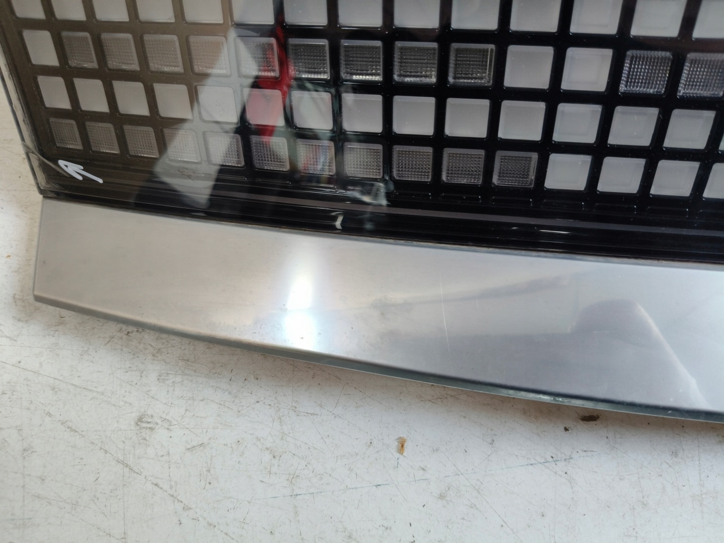 light rear cap bonnet HYUNDAI IONIQ 5 21- LED