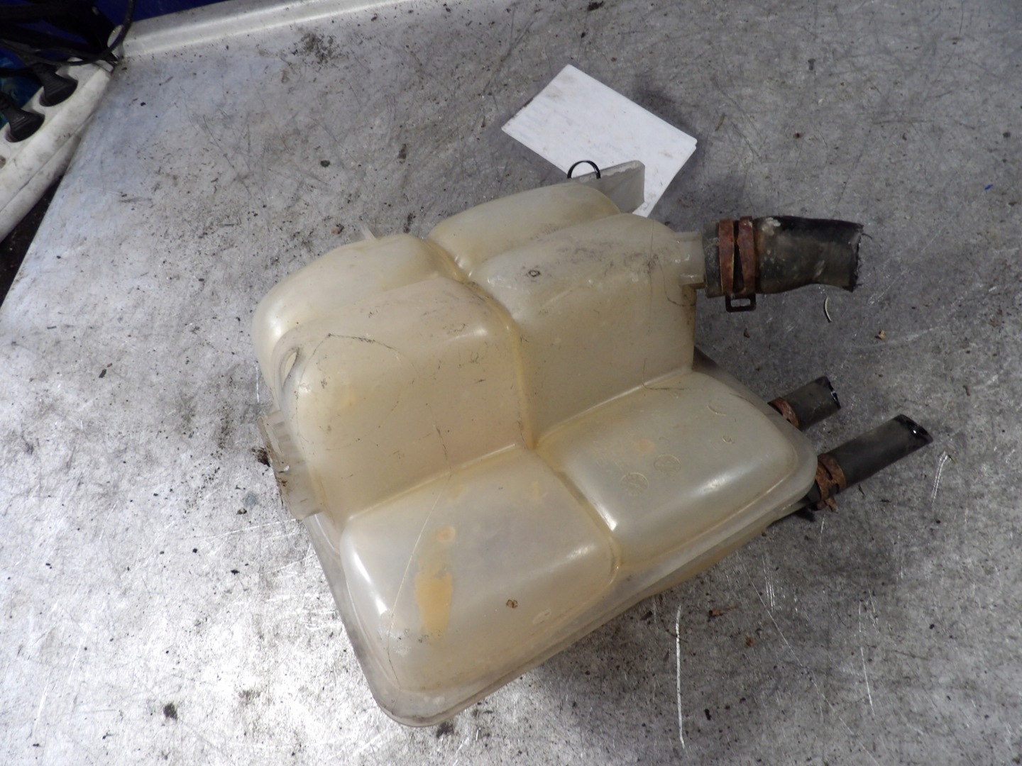 Ford Focus MK2 Scheibenwaschbehälter 1,6B