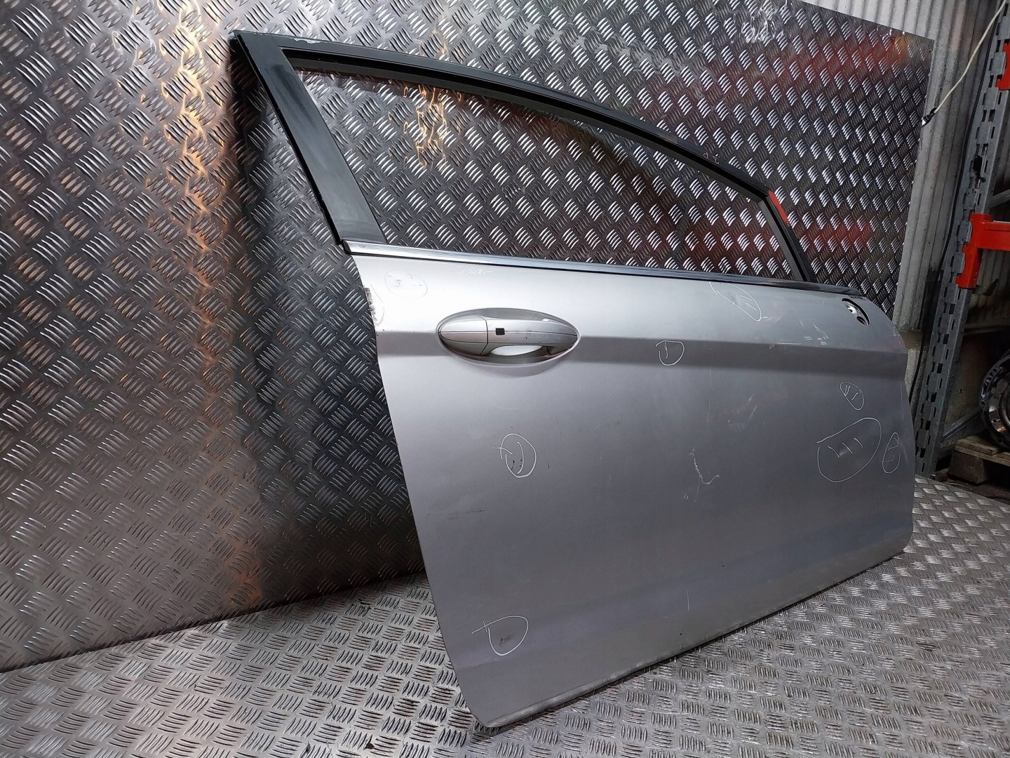 door right FORD FIESTA MK7 3D 07