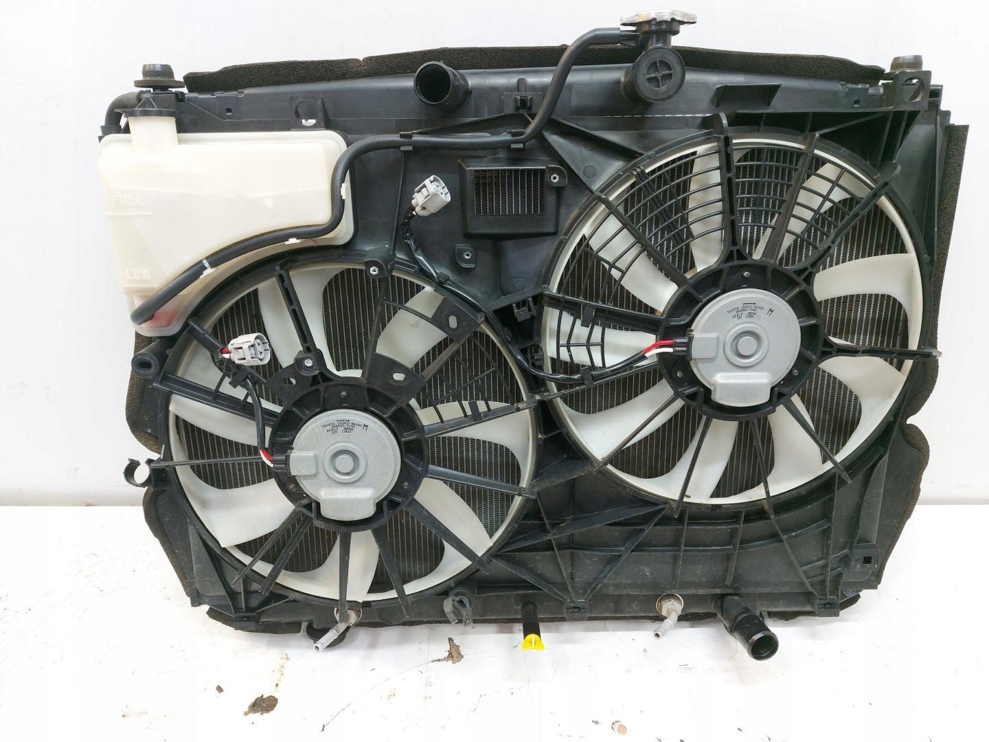 LEXUS RX450H IV KOMPLET Radiateur 122072-1122