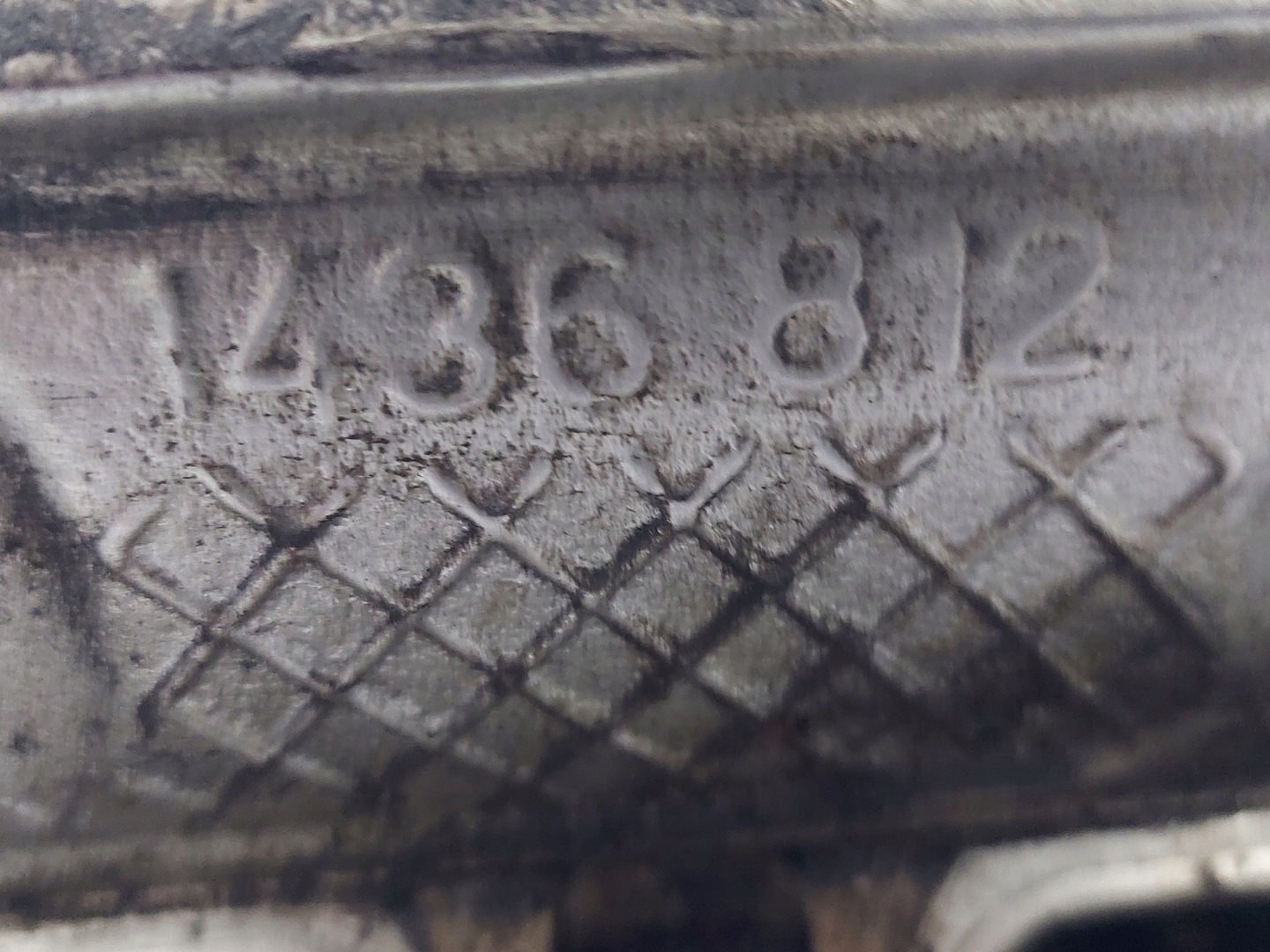 head. BMW E39 2.2 6R 1436812