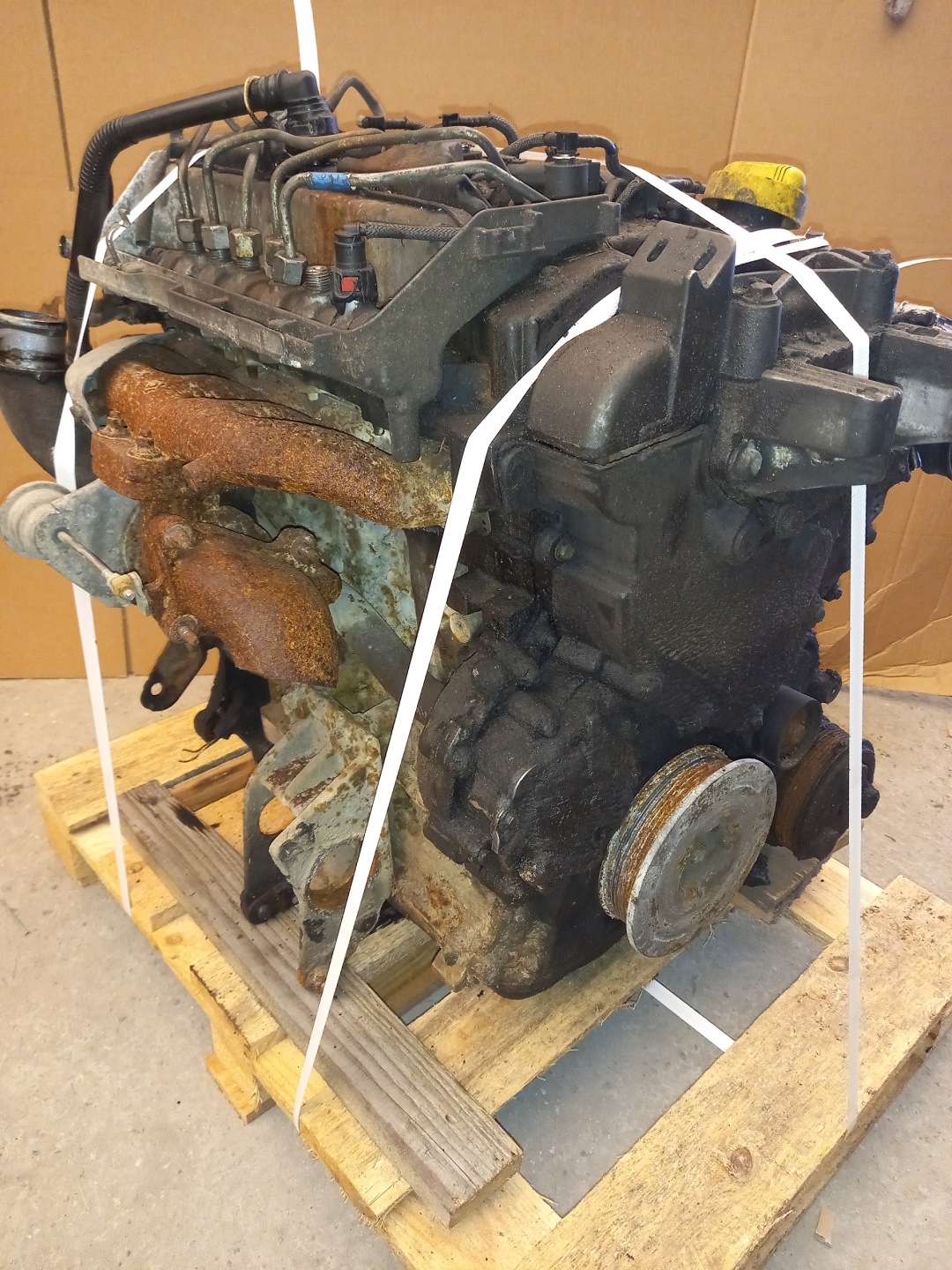 engine 2.5DCi G9U754 69US754 complete MASTER MOVANO damaged PANEWKI
