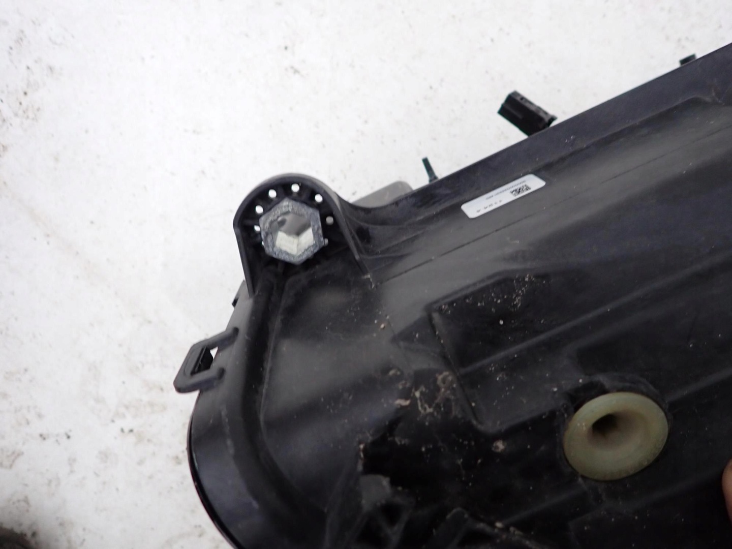 MERCEDES GLC X253 LIFT 19- PUSZKA light front left