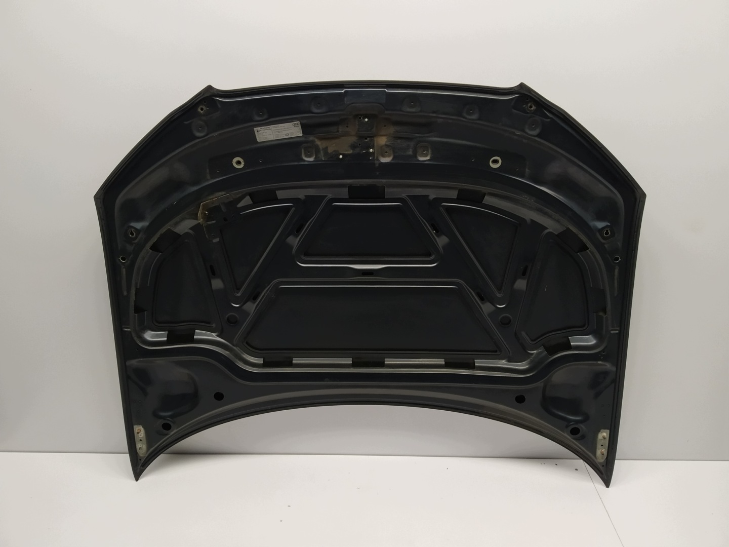 2008r + Audi A3 8P0 lift cofano originale