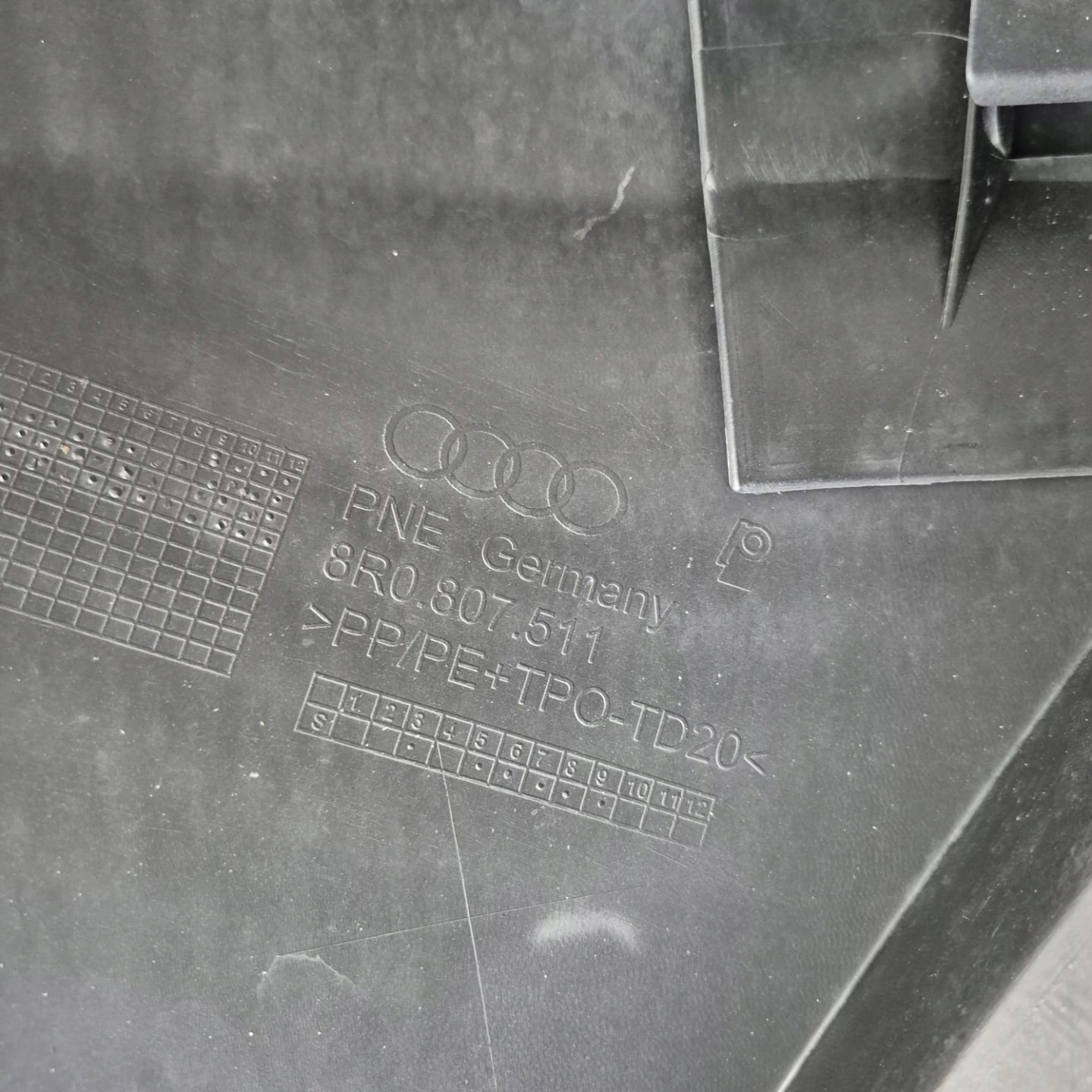 AUDI Q5 I 1 8R 08-16 lökhárító far hátsó HAK