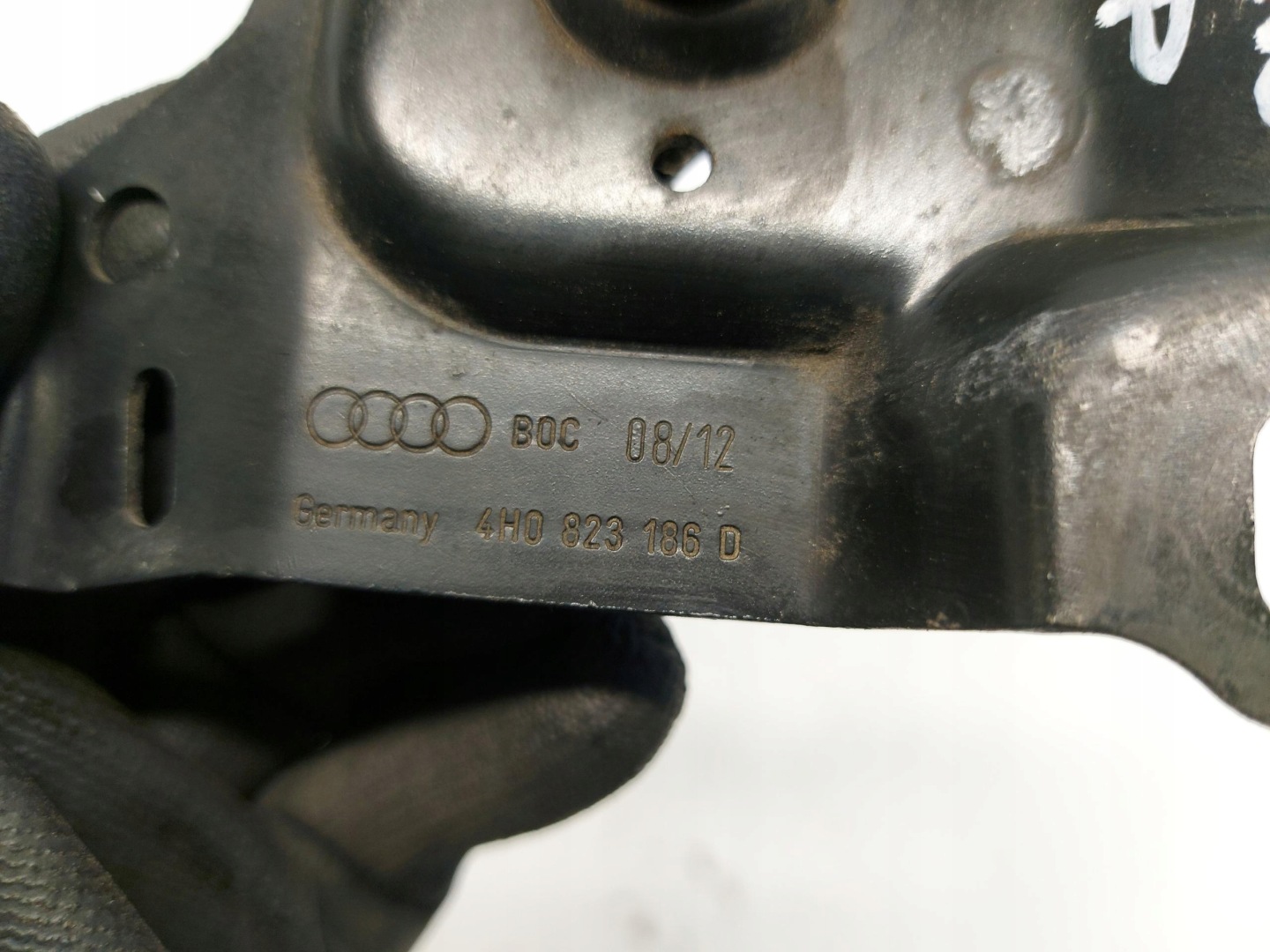 Audi A8 D4 4H 2012 Schloß pokrywy der Kühlergrill links oder rechts 4m0823186d