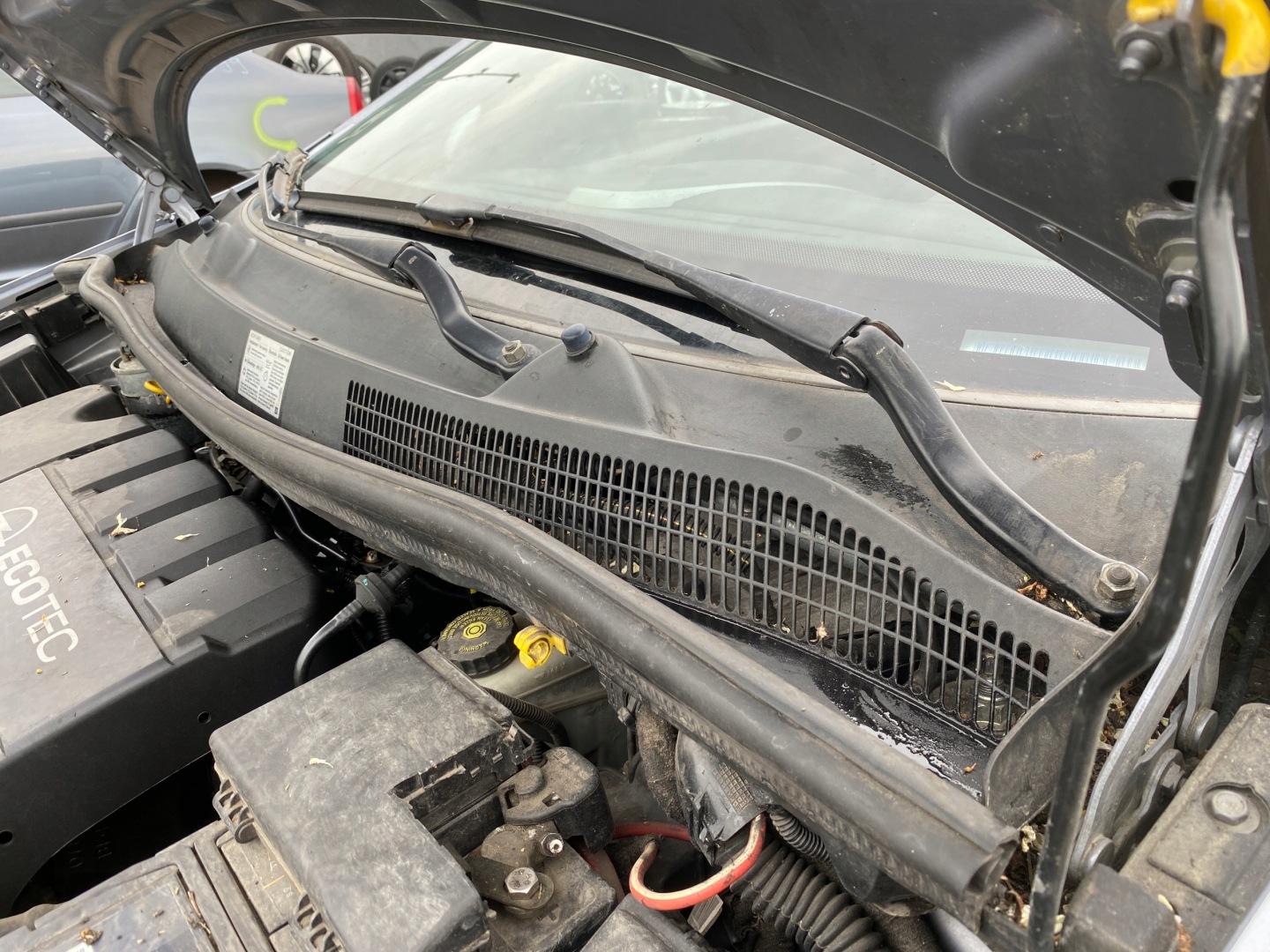 Wischergestänge PRZEDNICH z silniczkiem OPEL CORSA D 06-14