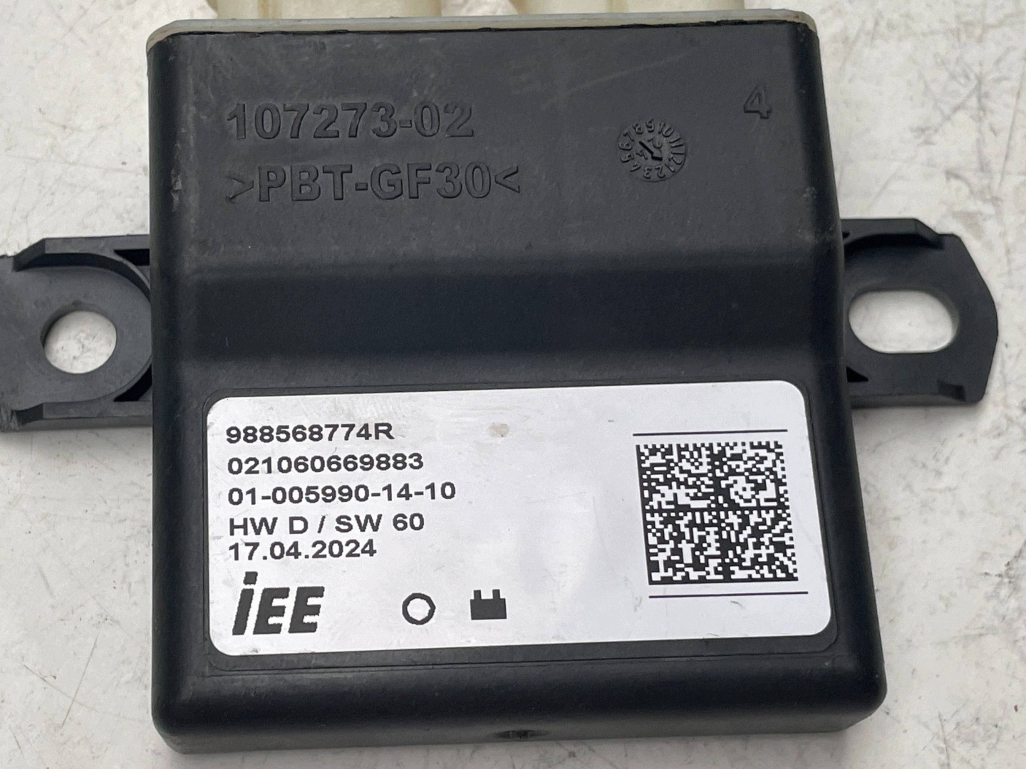 module control unit seat Renault Megane Nissan 988568774R !J