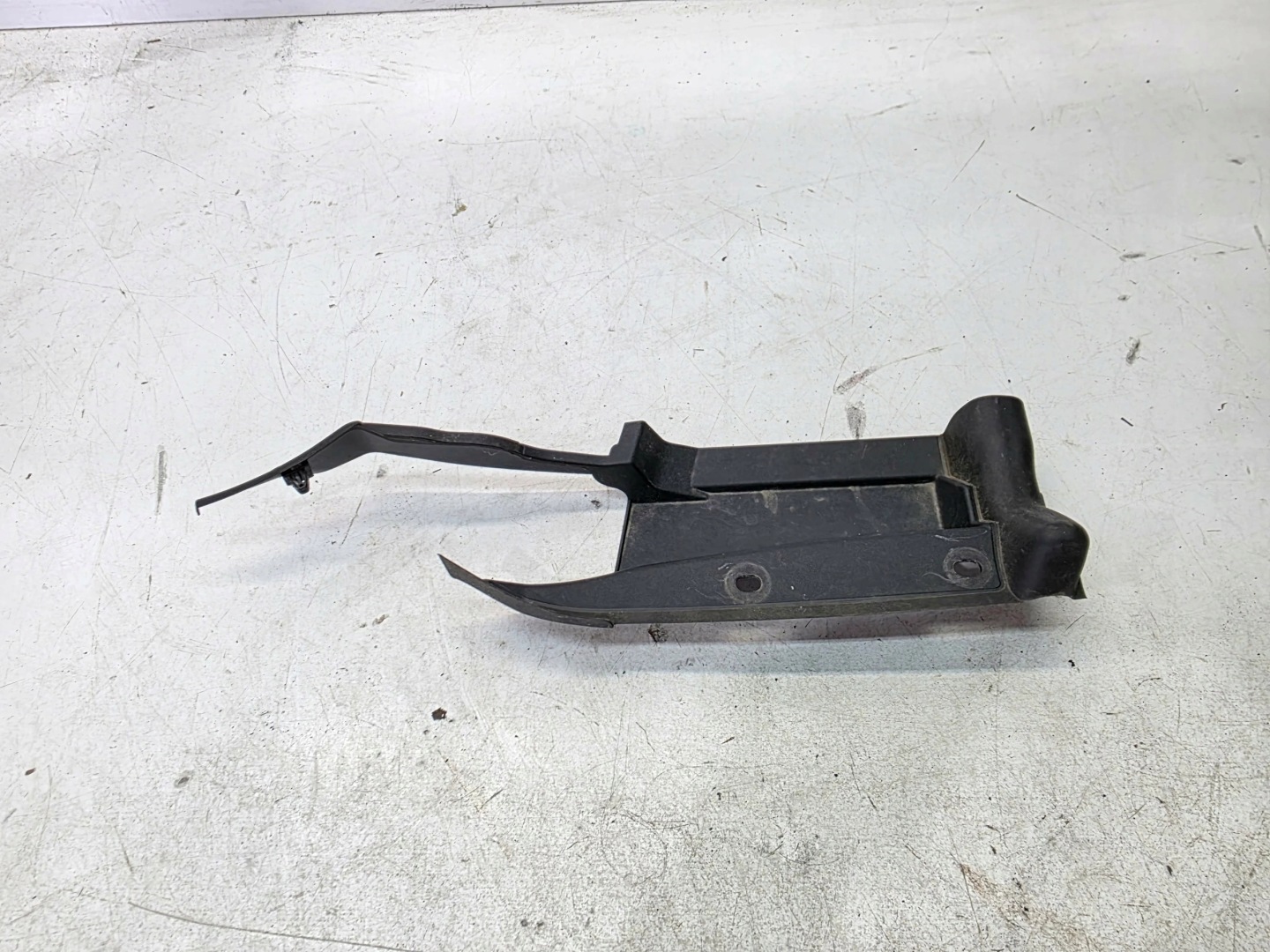 cap cover of a hinge bonnets right AUDI Q4 E-TRON 89A821170