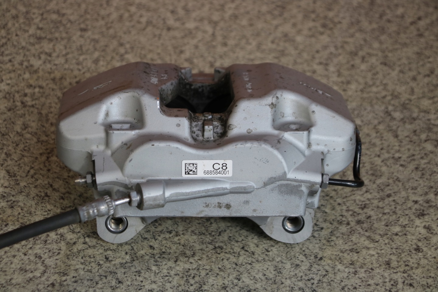 BMW G11 G12 caliper brake right front 6885840
