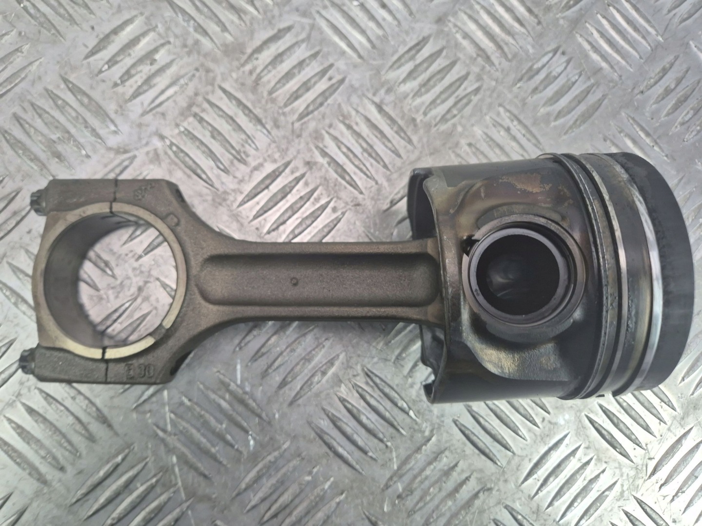 Piston avec bielle BMW X6 E71 E72 xDrive 30d 84L104 M57D30(306D3)