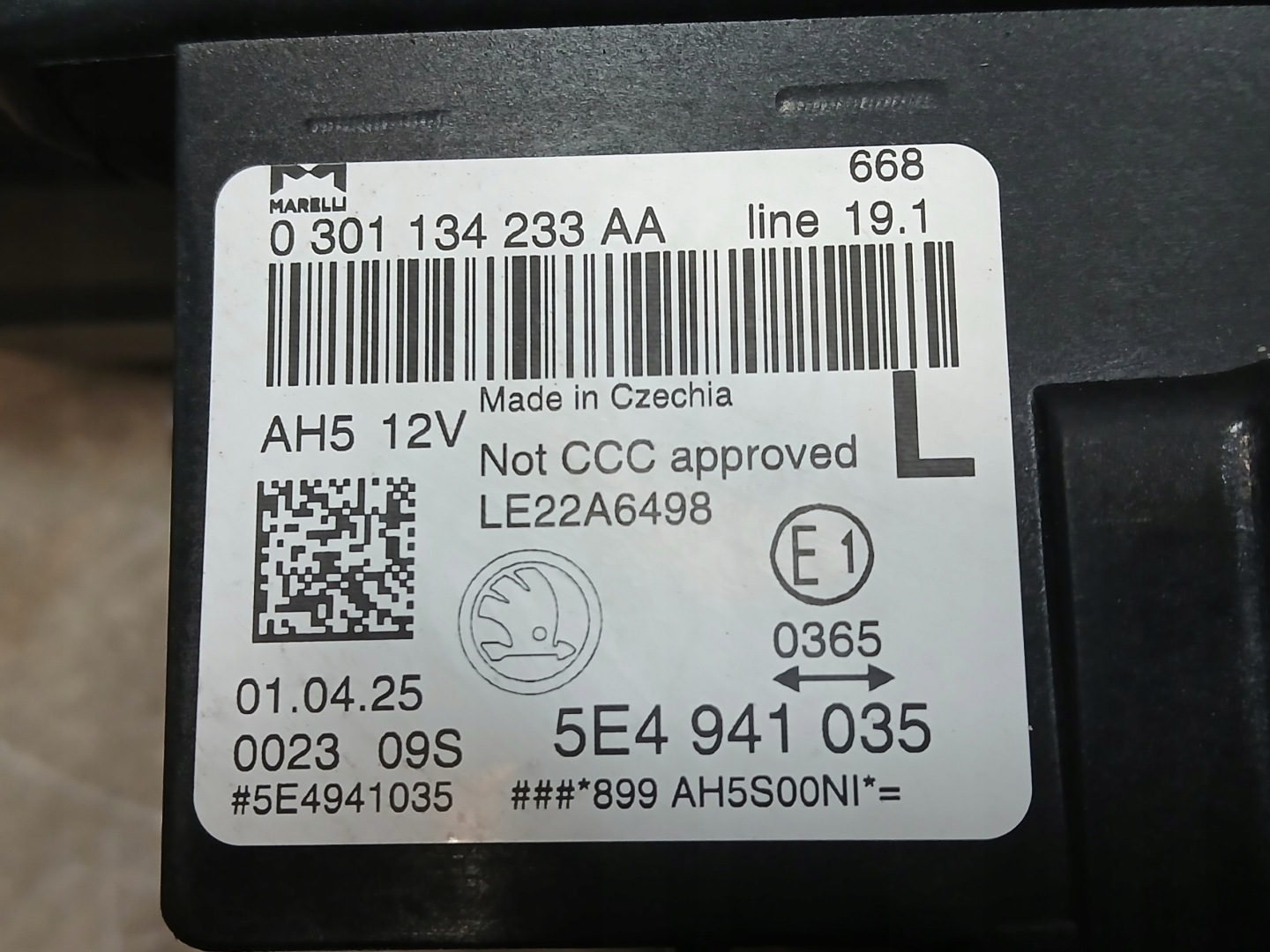 light front left SKODA OCTAVIA IV 4 LIFT FULL LED 5E4941035