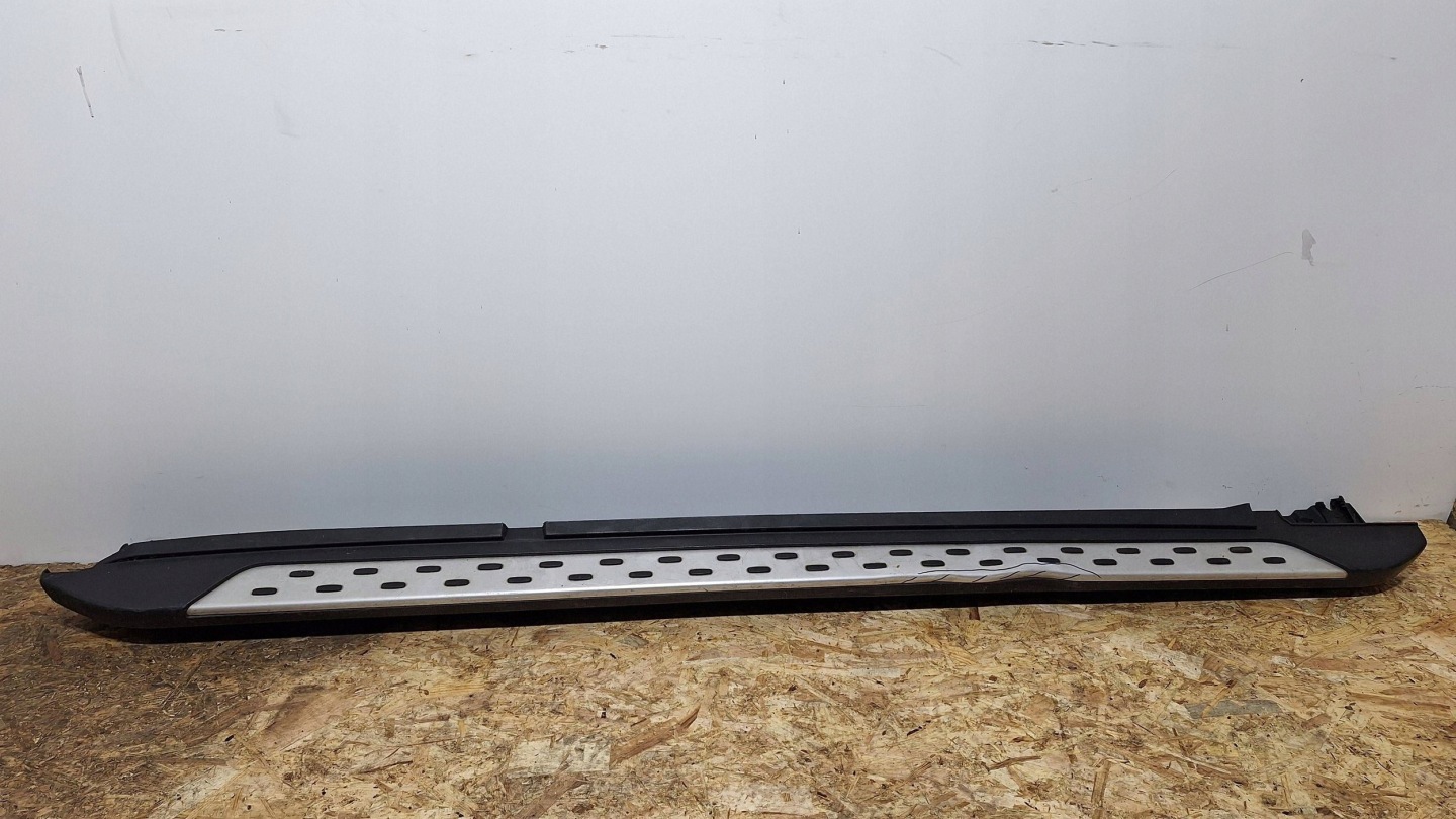moulding threshold STOPIEN right MERCEDES GLK X204 08- A2045200131