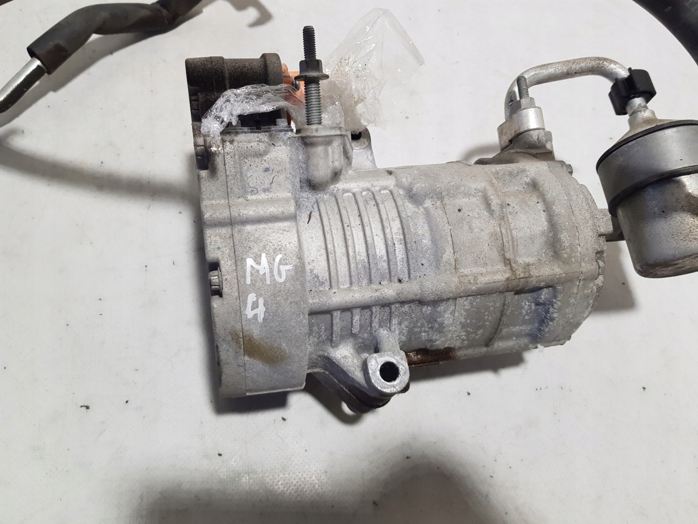 MG4 MG 4 EV compressor; compressor of the air conditioning 10966599
