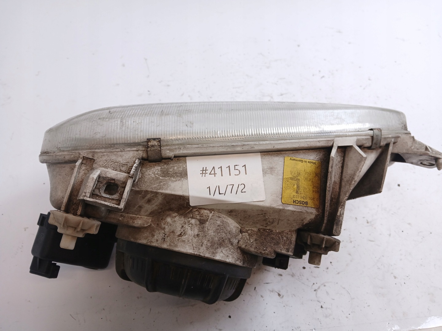VW GOLF III světlo levá předek 0301034113
