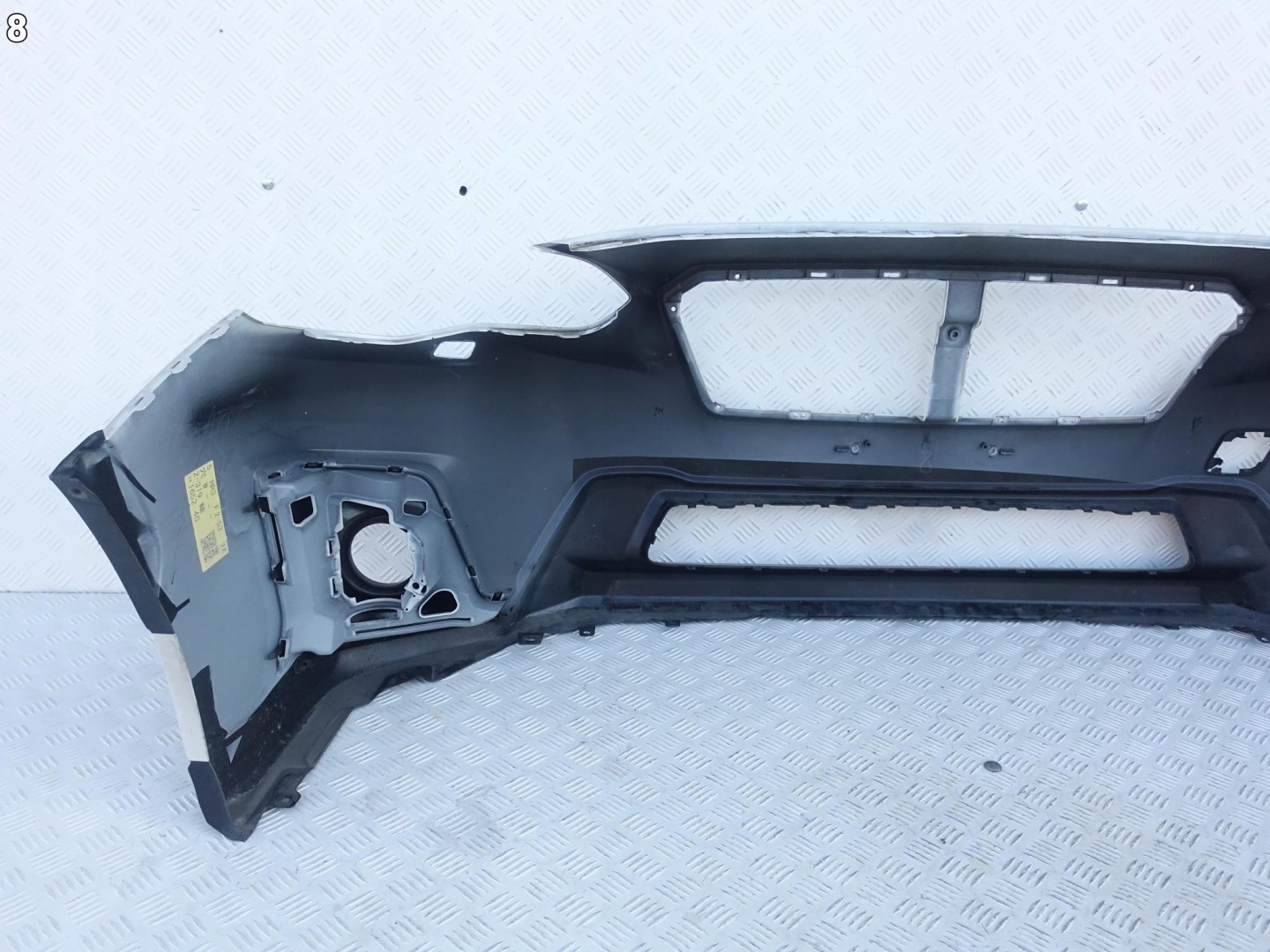 SUBARU XV II CROSSTREK 17-22 bumper grid washer