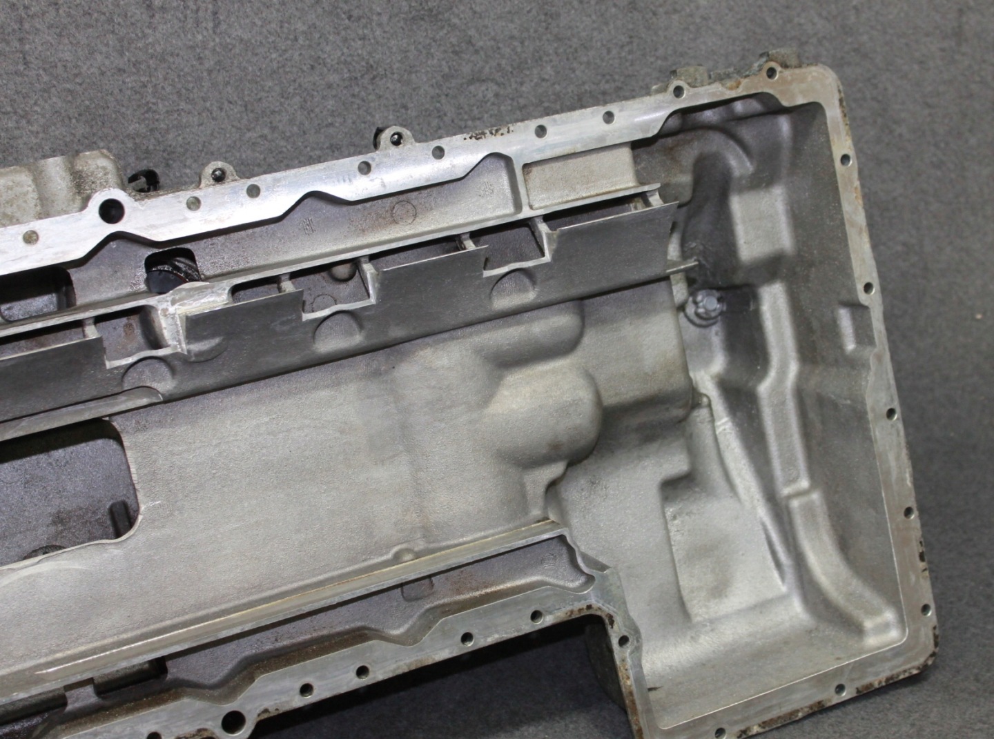 BMW E60 E63 M5 M6 S85B50A V10 5.0i - Ölwanne 7840542