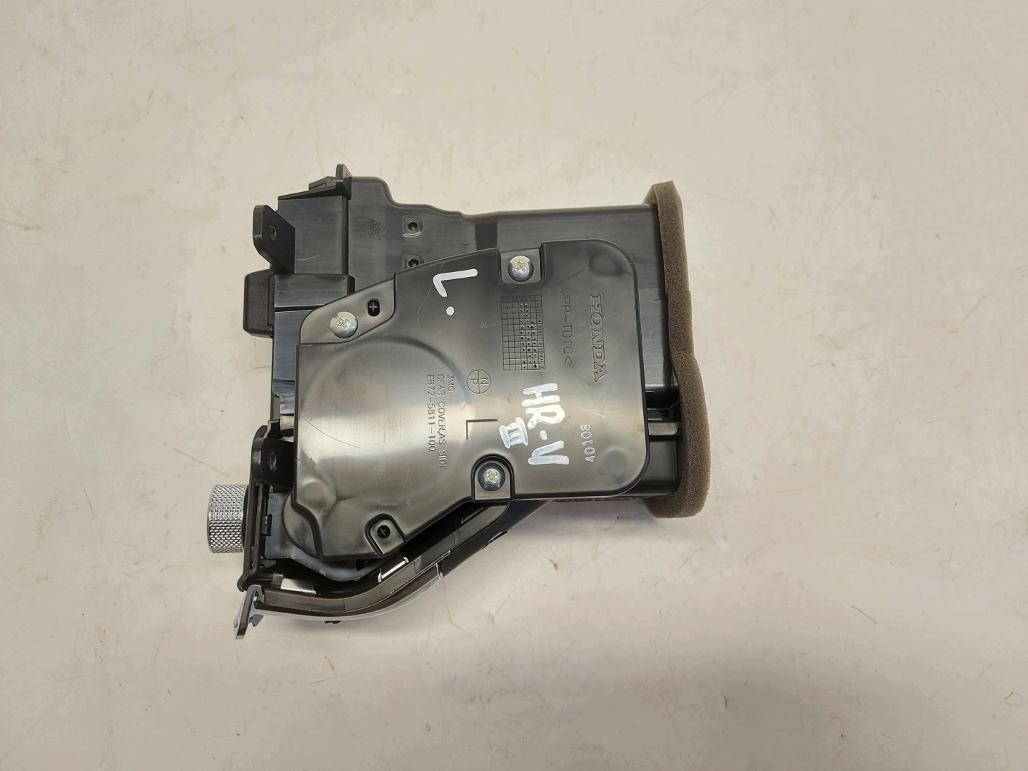 Honda HR-V III eHEV grid air conditioning devices consoles left original honhrv,4545734834