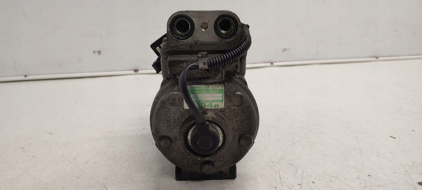 compressor of the air conditioning compressor; Mercedes W124 2,2b