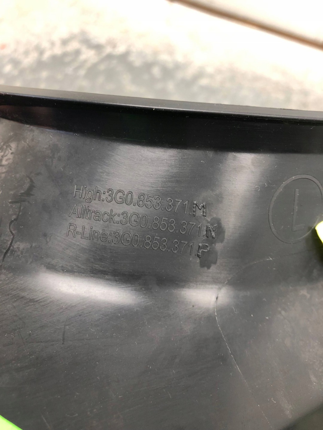 moulding cap threshold left VW PASSAT B8 KOMBI 3G0853371M