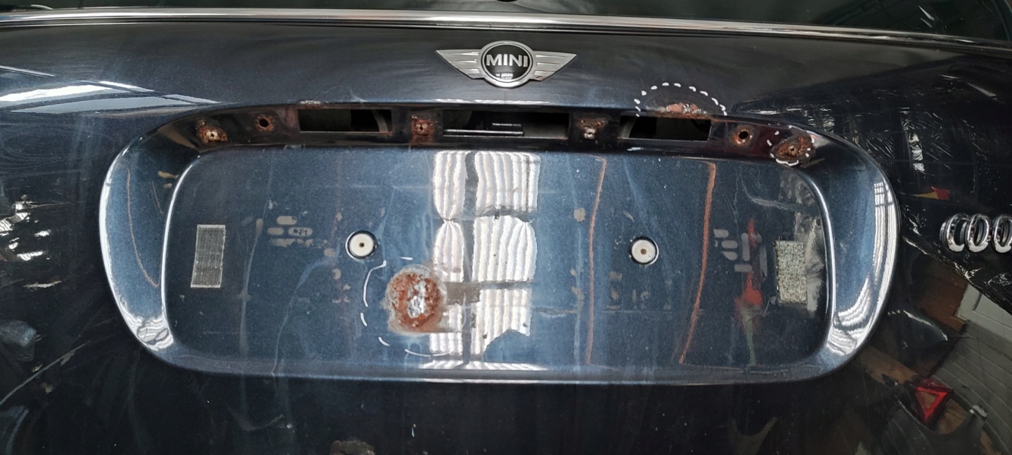 trunk door boot Mini R50 A25/9