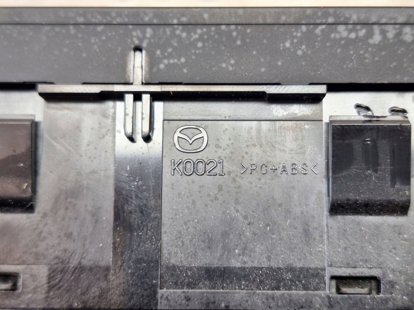 control panel MAZDA 6 GJ 12-15 GKL1-66-170A