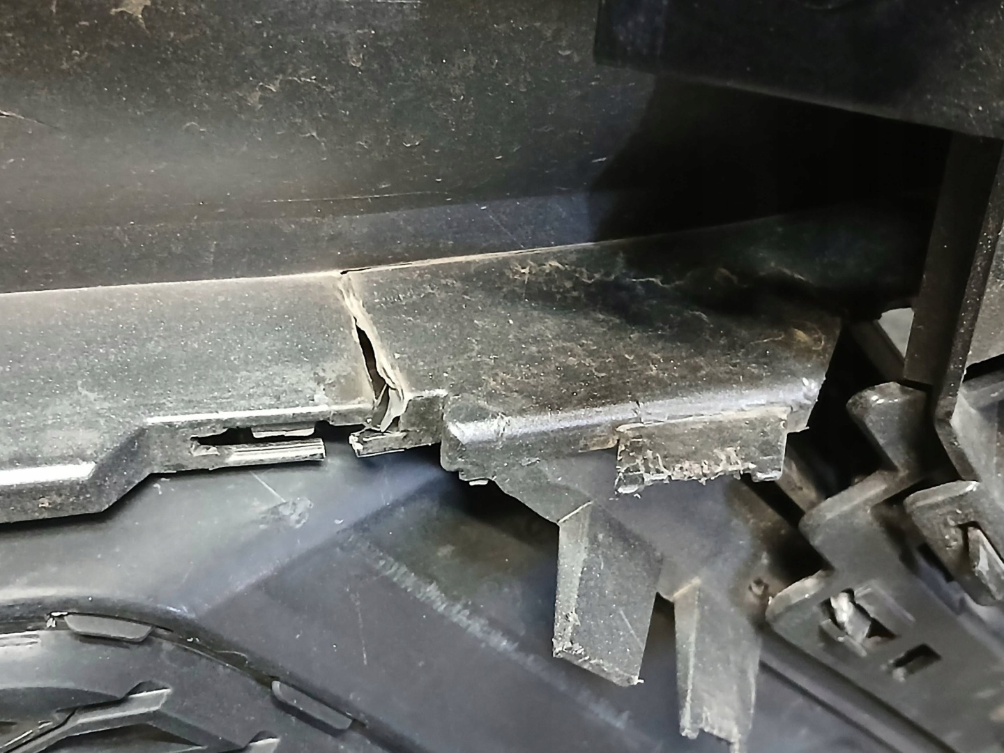 Stoßstange vorne AUDI Q8 4M8