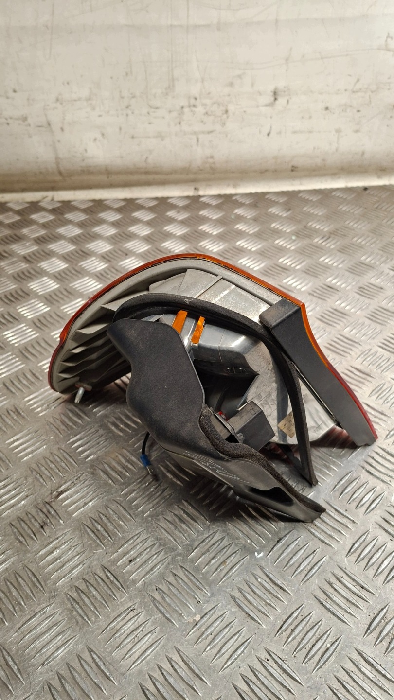 light right rear part BMW E46 sedan