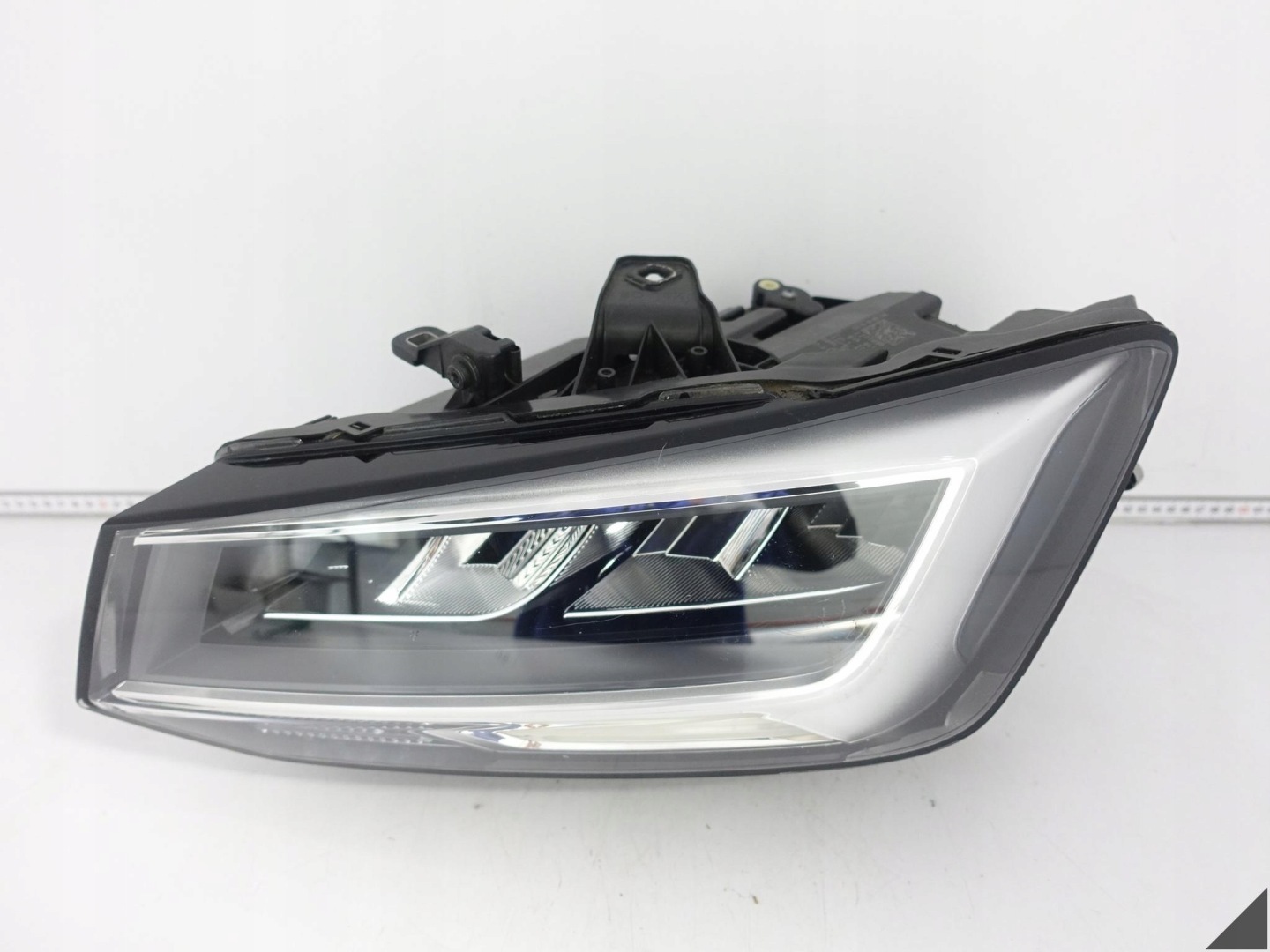 AUDI Q2 SQ2 81A LIFT 20-26 light HEADLIGHT FULL LED BASIS left front EUROPA