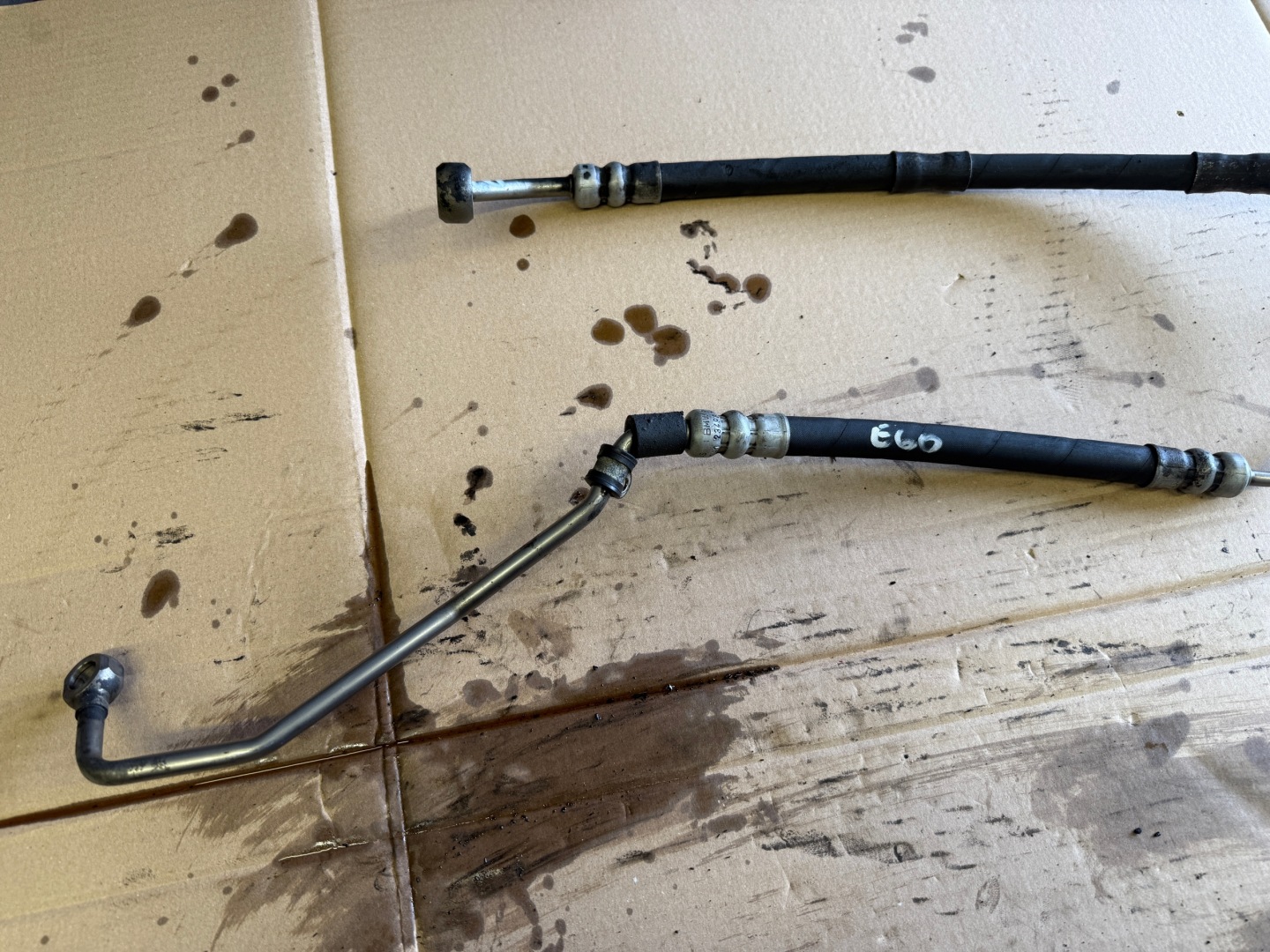 BMW 5 E60 E61 3.0B M54 Schlauch der Lenkung 6766141